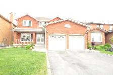 Spacious Bedroom Near Sheridan College for Rent