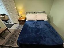$650-$775 furnished female student rooms. all inclusive - Photo 5