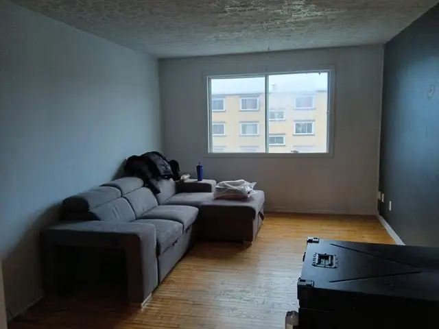 Un MOIS GRATUIT - 4,5 à louer à Sherbrooke, rue de Kingston