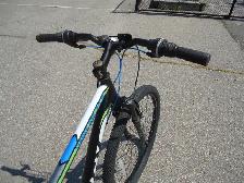 CCM – Hard Line 27.5 Mountain Bike - Photo 6