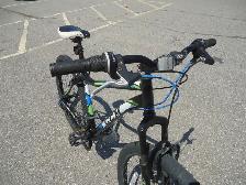 CCM – Hard Line 27.5 Mountain Bike - Photo 7