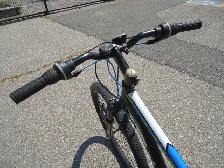 CCM – Hard Line 27.5 Mountain Bike - Photo 9