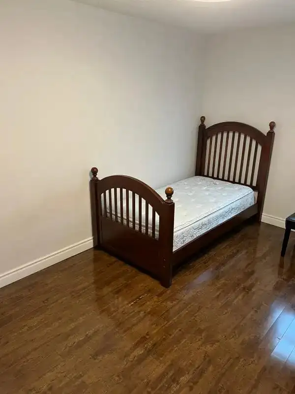 Room for Rent (Females)