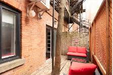 Beautiful Downtown 3Bedroom Townhome - Photo 9