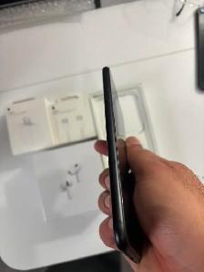iPhone 7 PLUS  85% BATT HEALTH UNLOCKED - Photo 2