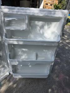 Kenmore 18.2 Cubic Foot Fridge - Photo 9