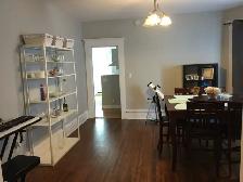 2 Bedroom Apt - Entire Main Floor of a 1908 Victorian - $1,700 - Photo 2