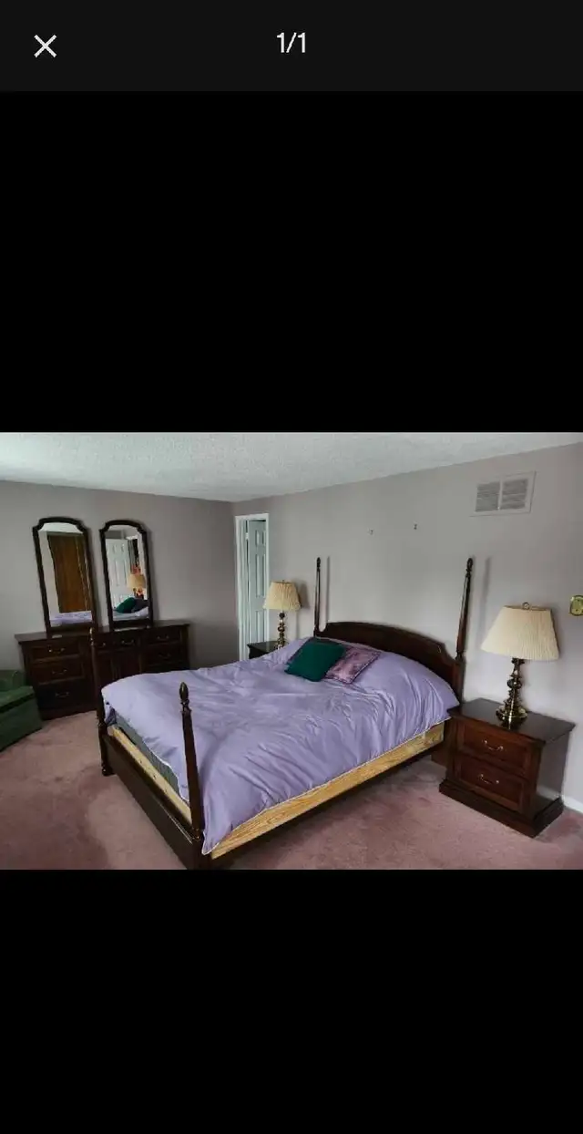 Bedroom Dresser, Mirrors & 2x Night Stands