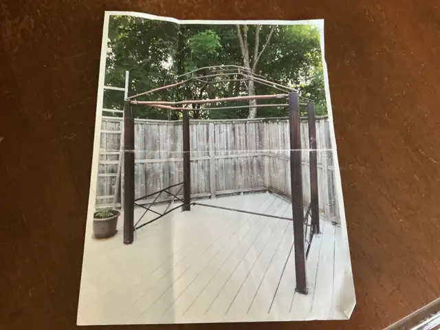 DAYBED SWING loooking for new home.