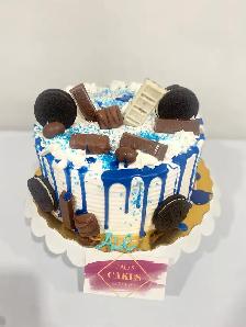 Chocolate explosion cake 6-10 servings - Photo 4