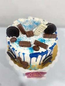 Chocolate explosion cake 6-10 servings - Photo 6