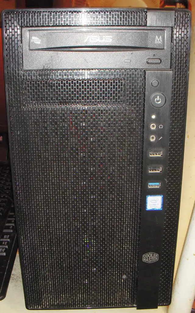 8th Gen Intel i7  8700 4.6GHz 6 Core 16gigs DDR4 GTX 1050Ti M.2S
