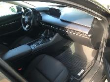 2024 Mazda 3, GS, Low KM - Photo 3