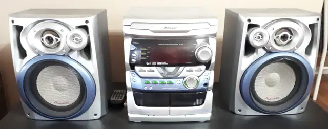 Pioneer Stereo System