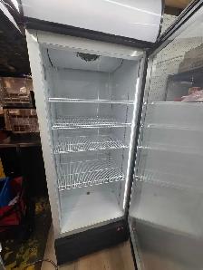 Commercial Display Fridge - Photo 3
