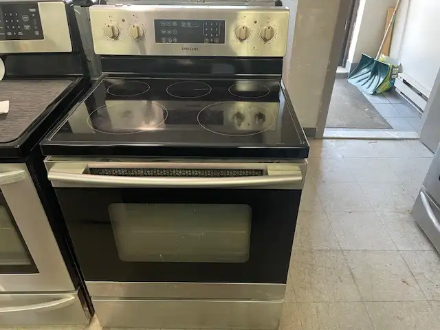 Cuisinière stainless vitrocéramique Samsung