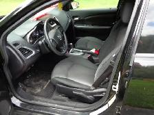 2014 Dodge Avenger (low kms) - Photo 7