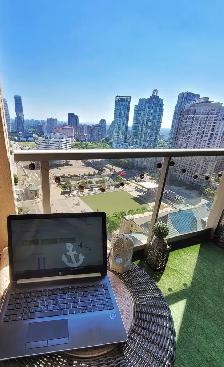 Shared Condo - Private Den Room & Bathroom - Square One Mall - Photo 6