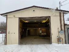 Workshop/Storage Garage & Suite - Photo 3