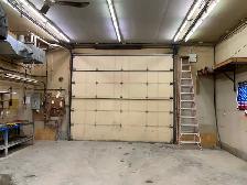 Workshop/Storage Garage & Suite - Photo 4