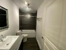 Basement Apartment All-Inclusive - Photo 9