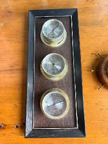 2 Barometers - Photo 2