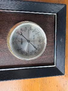 2 Barometers - Photo 3