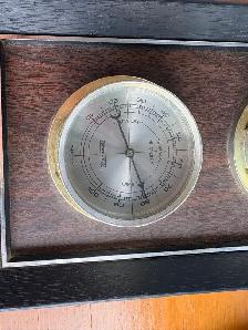 2 Barometers - Photo 5