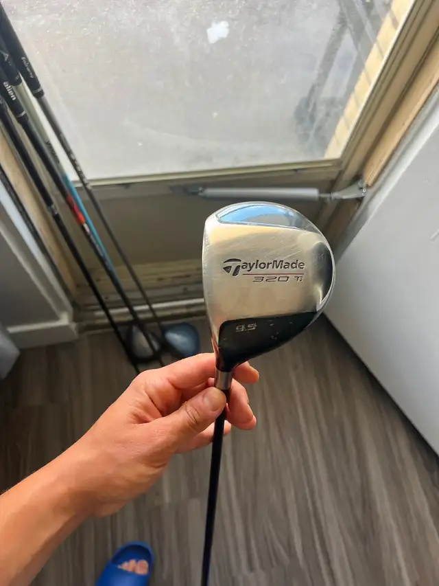 Taylormade 320Ti driver (LH)