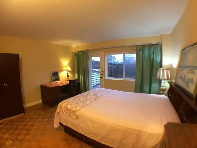 Main Floor Large Bedroom @Don Mills/Sheppard