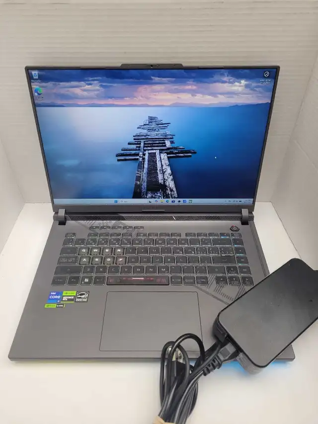 Asus ROG i7 G614J RTX 4070 8GB 1TB SSD 16GB Ram