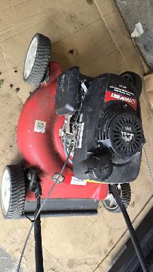 Lawnmower $250 Honda GCV 160 Troy Built - Photo 3