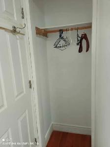 PRIVATE BATH IN ROOM - FANTASTIC VALUE