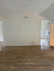 Newley Renovated 2bdrm Apartment - Photo 3