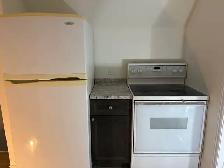 Newley Renovated 2bdrm Apartment - Photo 7