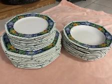 MOVING SALE - Studio Nova Dinnerware set