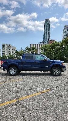 2011 Ford F150 XTR 4X4 - Photo 2