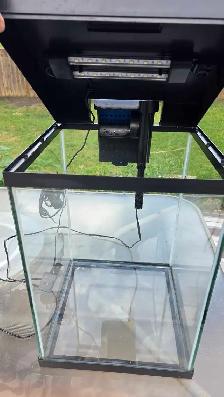 10 gallon aquarium - Photo 2