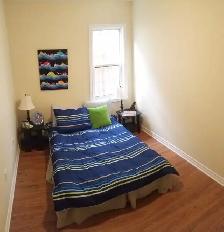 3 Bedroom Apartment – Adelaide St. N. - Photo 10