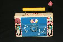 FISHER-PRICE TOYS CORN POPPER & TV-RADIO PLUS WORK BENCH - Photo 2