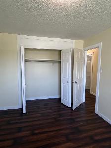 Townhouse located on the North side of Edmonton - Photo 9