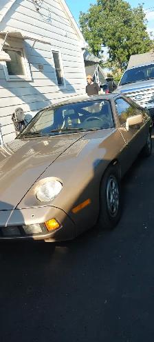 1982 Porsche 928-IconicV8 Performance - Photo 3