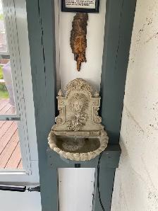 Garden or Indoor Classic Fountain (with Frog!) - Photo 2