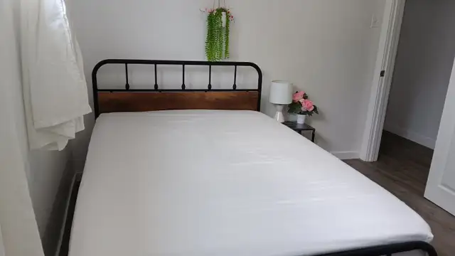 $790/ MONTH: PRIVATE ROOM FOR RENT