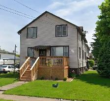 Large & Quiet 2 Bedroom, 2nd Floor - Photo 9