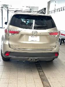 2015 Toyota Highlander XLE - Photo 3