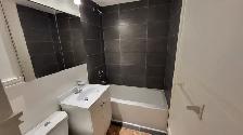 Appartement de 4 chambres sur 2 étages avec cour et garage - Photo 3