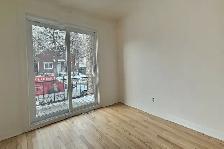 Appartement de 4 chambres sur 2 étages avec cour et garage - Photo 5