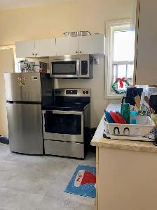 Leslieville Junior One Bedroom Apartment! - Photo 4