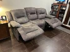 Reclining Sofa - Photo 2